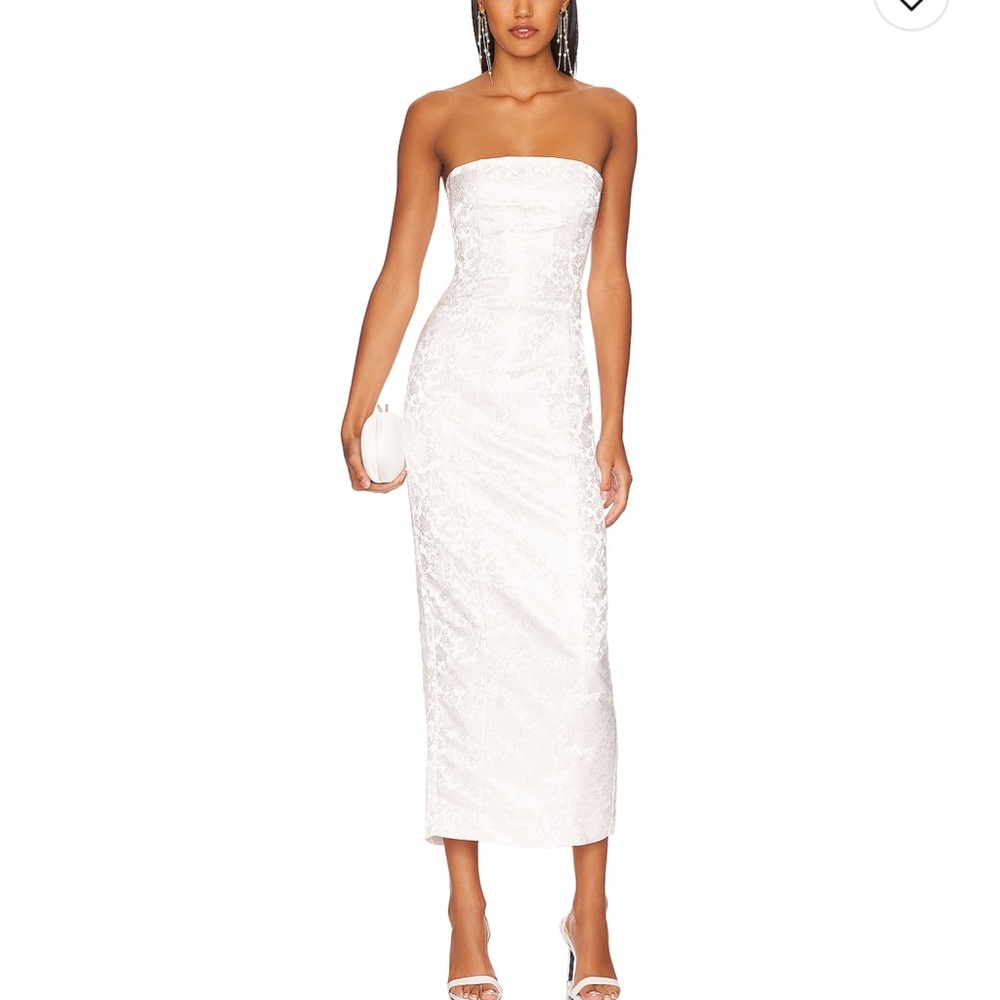 Jennifer dress in White - perfect condition dry cleaned